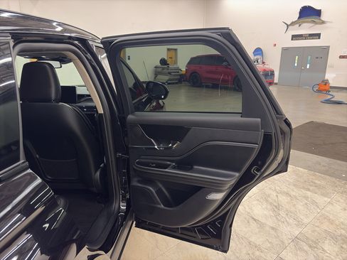 Used 2025 Lincoln Corsair Grand Touring w/ Jet Appearance Package AWD/4WD image 16