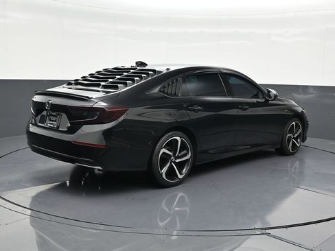 Used 2021 Honda Accord LX image 5