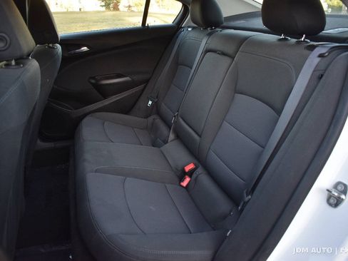 Used 2018 Chevrolet Cruze LT w/ LT Fleet Convenience Package FWD image 14