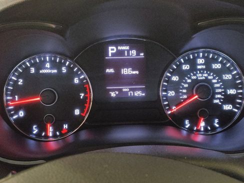 Used 2018 Kia Forte LX image 23