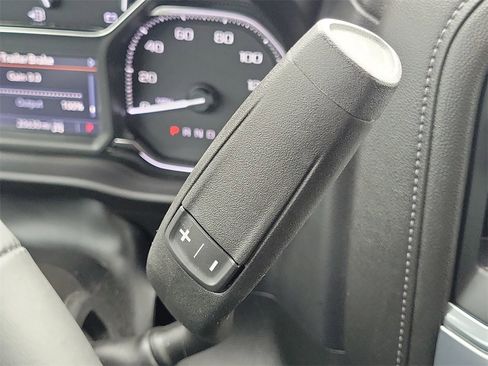 Used 2022 GMC Sierra 2500 SLE w/ SLE Value Package; image 14