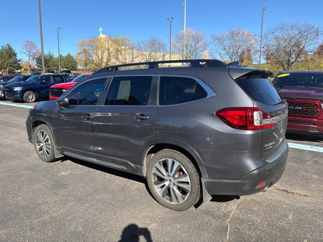 Used 2022 Subaru Ascent Limited w/ Technology Package AWD/4WD image 3