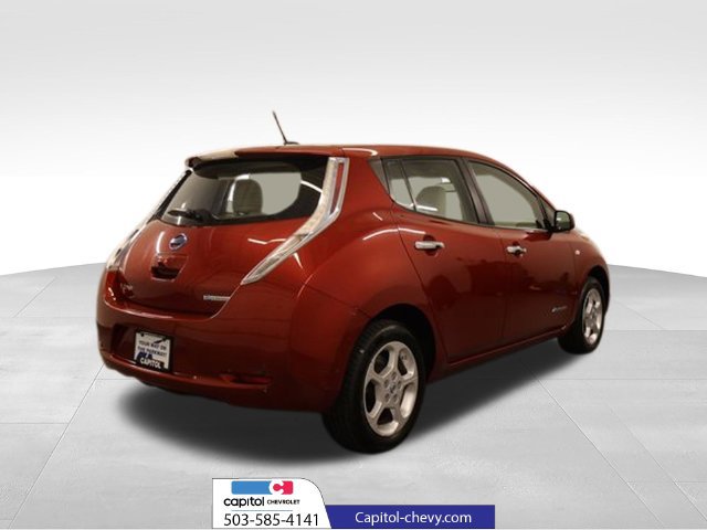 Used 2011 Nissan Leaf FWD image 2