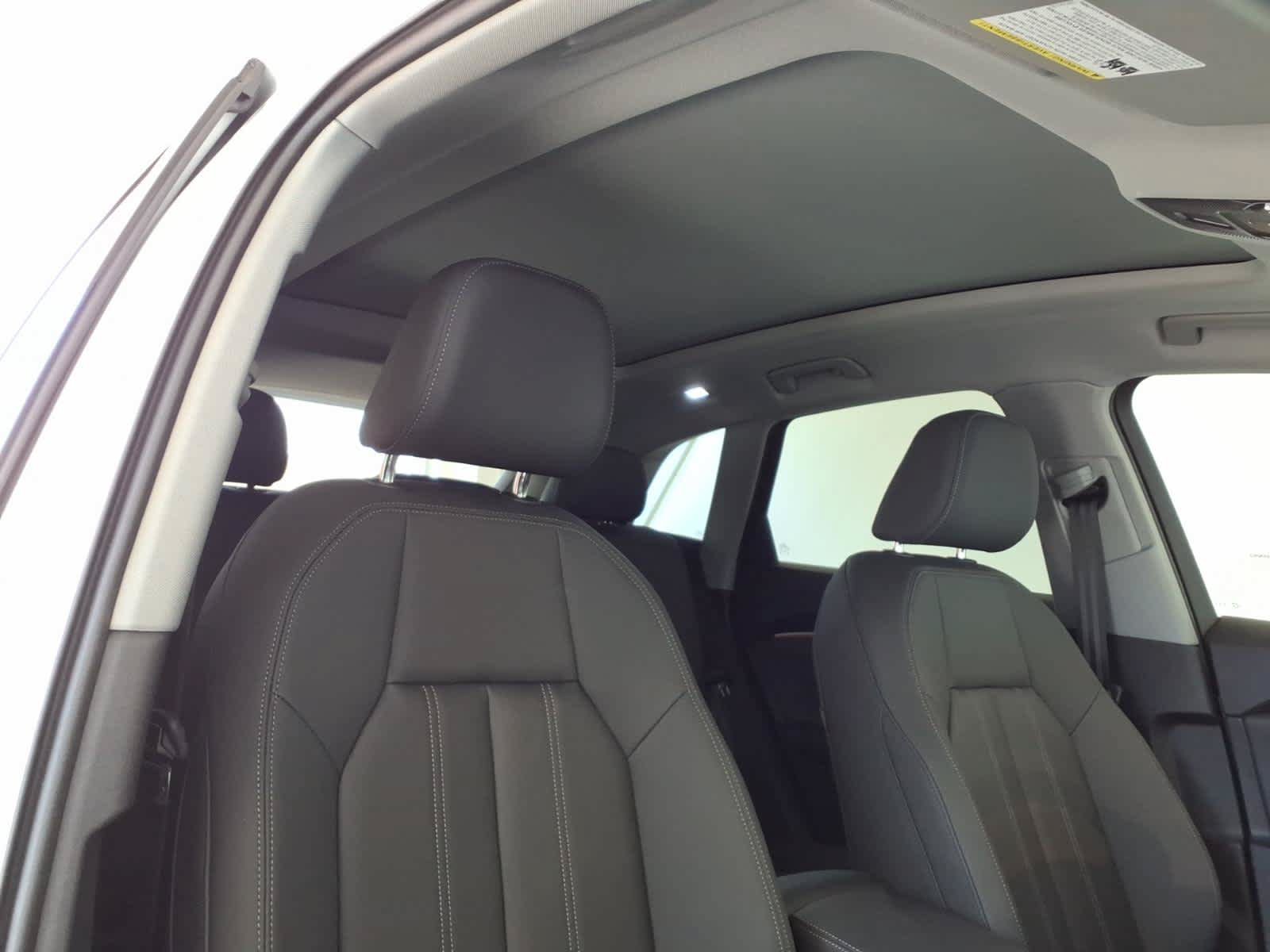 Used 2025 Audi Q5 Premium w/ Convenience Package AWD/4WD image 22