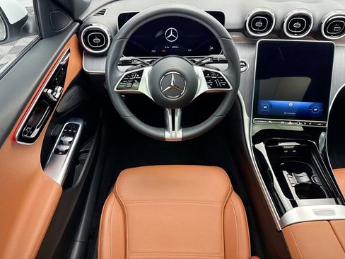 Certified 2025 Mercedes-Benz C 300 Sedan image 10