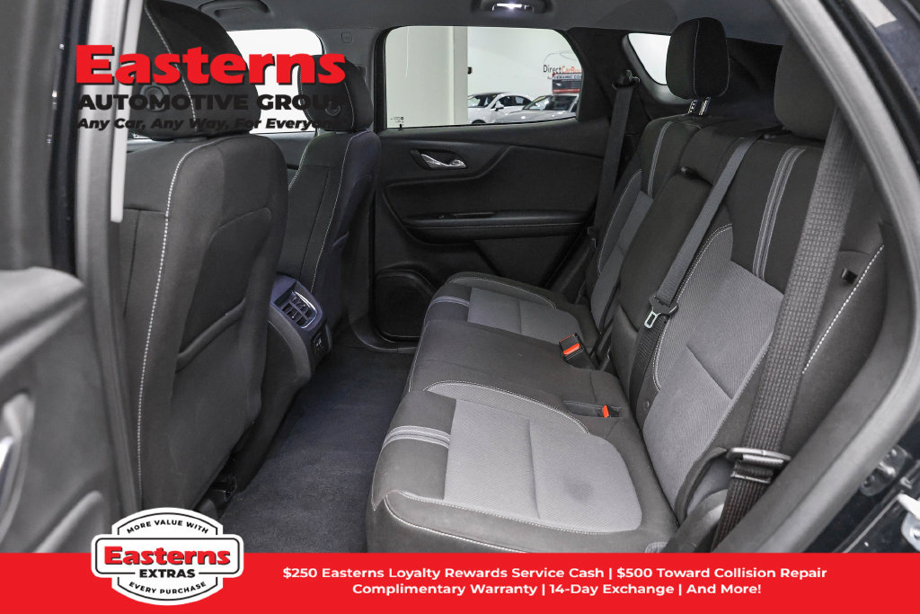 Used 2025 Chevrolet Blazer LT FWD image 23