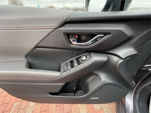 Used 2025 Subaru Crosstrek 2.5i Limited image 11
