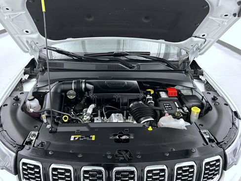 Certified 2025 Jeep Compass Limited image 24