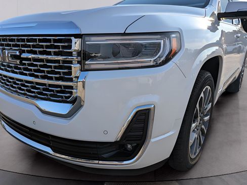 Used 2022 GMC Acadia Denali image 9