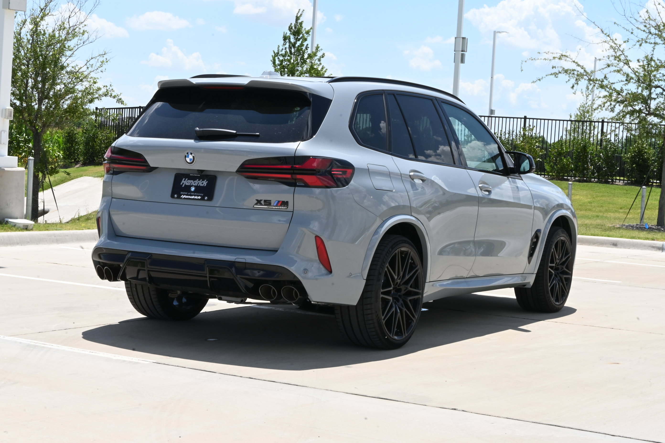 New 2026 BMW X5 M Competition w/ Executive Package AWD/4WD image 8