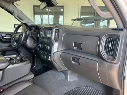 Used 2022 Chevrolet Silverado 1500 Custom image 22