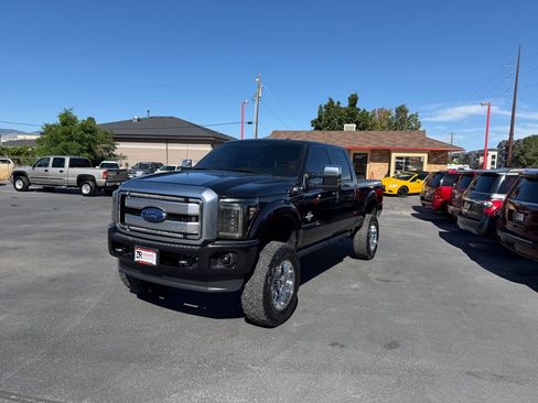 Used 2015 Ford F250 Platinum w/ FX4 Off-Road Package AWD/4WD image 2