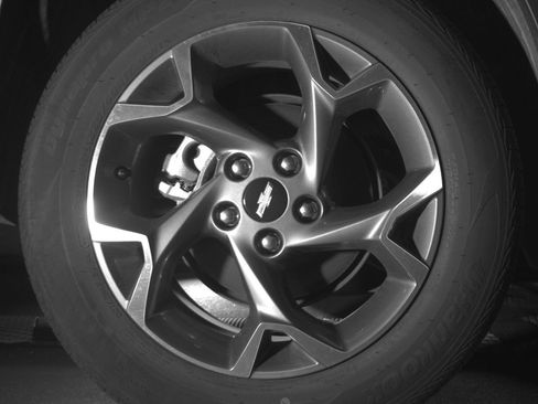 Used 2025 Chevrolet Trax LT FWD image 15