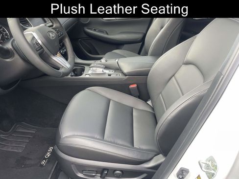Used 2025 INFINITI QX50 Pure image 16