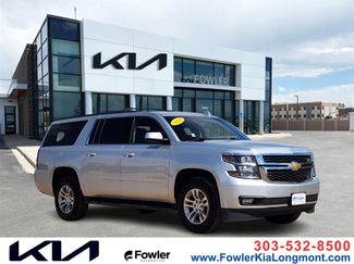 Used 2019 Chevrolet Suburban LT image 1