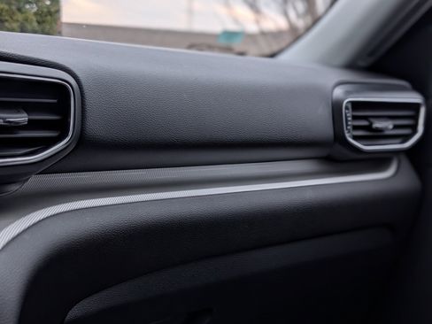 Used 2023 Ford Explorer XLT w/ Equipment Group 202A image 15