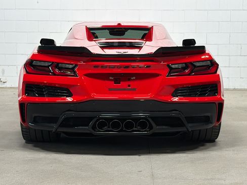 Used 2025 Chevrolet Corvette Z06 w/ Battery Protection Package RWD image 8