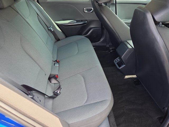 Used 2025 Kia K4 FWD image 17