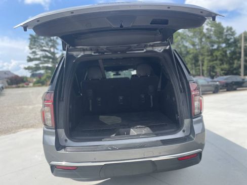 Used 2021 Chevrolet Suburban LS AWD/4WD image 9
