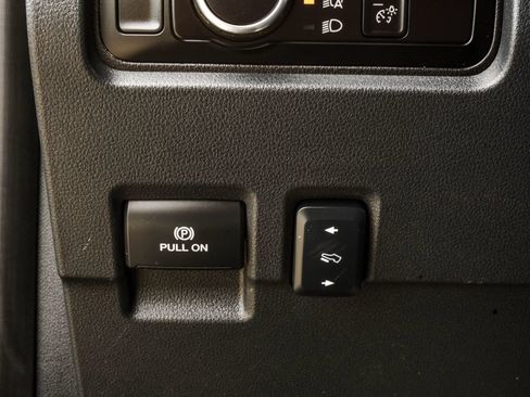 Used 2024 Ford F250 Lariat AWD/4WD image 32