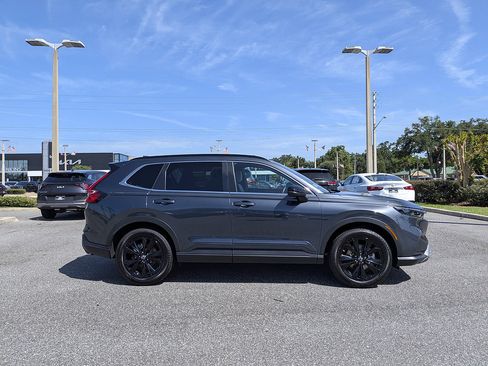 Used 2023 Honda CR-V Sport Touring image 2