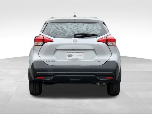 Used 2018 Nissan Kicks SV w/ Exterior Package image 4