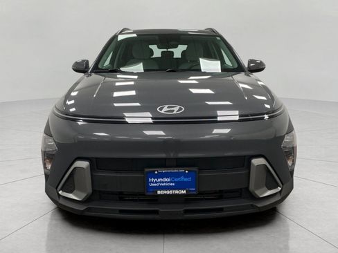 Certified 2025 Hyundai Kona SEL AWD/4WD image 9