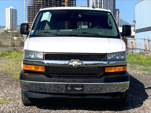 Used 2019 Chevrolet Express 3500 LT w/ LT Preferred Equipment Group image 7