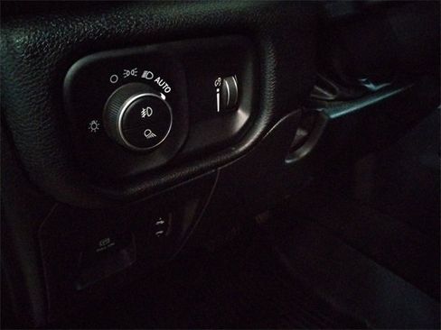 Used 2022 RAM 1500 Big Horn image 27