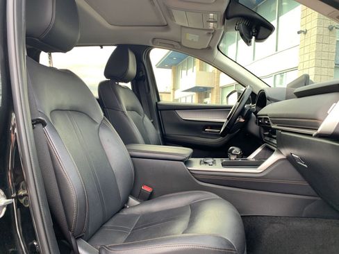 Used 2025 MAZDA CX-90 3.3 Turbo w/ Preferred Package image 39