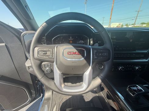 Used 2025 GMC Sierra 1500 Elevation w/ Elevation Premium Package image 16