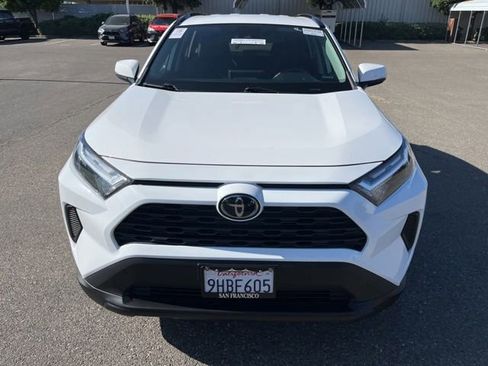 Used 2023 Toyota RAV4 XLE AWD/4WD image 2