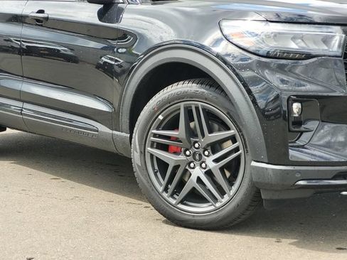 New 2026 Ford Explorer ST w/ Sun And Sound Package AWD/4WD image 2