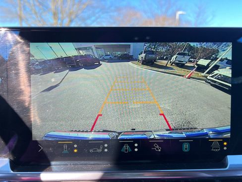 Used 2022 GMC Sierra 1500 SLT w/ SLT Premium Plus Package image 19