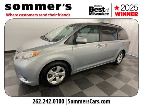Used 2015 Toyota Sienna LE FWD image 7