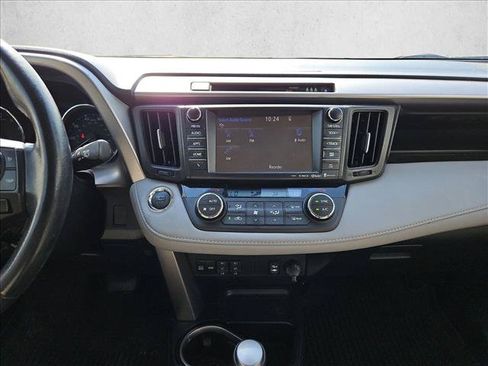 Used 2018 Toyota RAV4 Limited FWD image 13