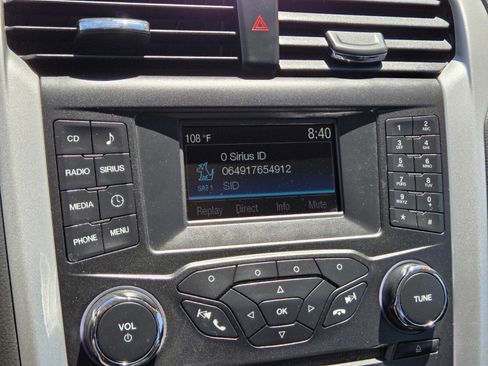 Used 2015 Ford Fusion SE w/ Equipment Group 201A FWD image 15
