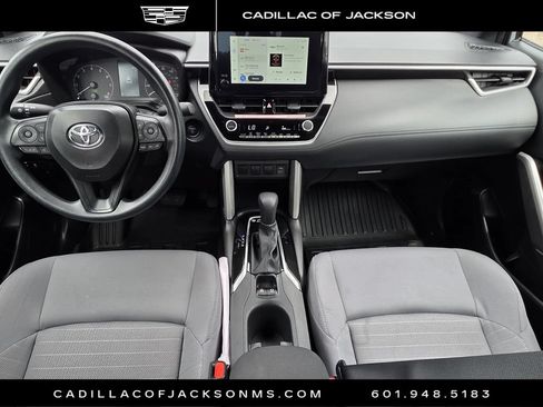 Used 2025 Toyota Corolla Cross AWD Hybrid image 9