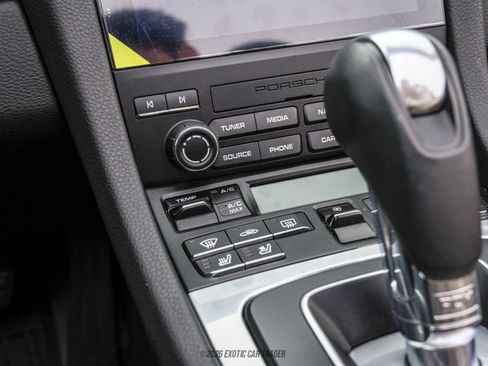 Used 2025 Porsche 718 Boxster image 40