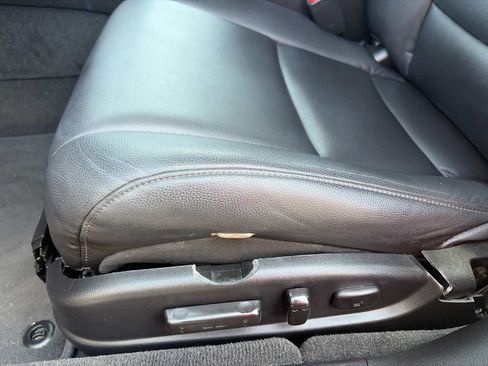 Used 2015 Acura TLX FWD image 9