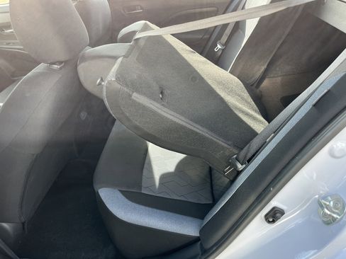 Used 2025 Nissan Versa SV image 27