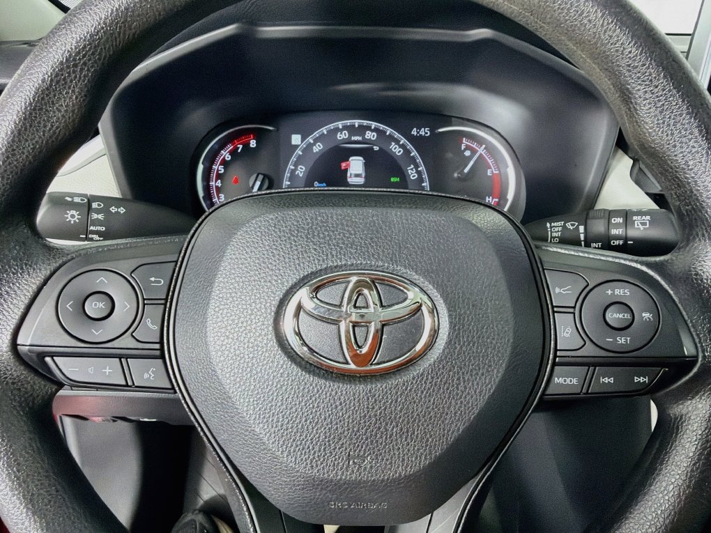 Used 2023 Toyota RAV4 XLE w/ Convenience Package FWD image 16