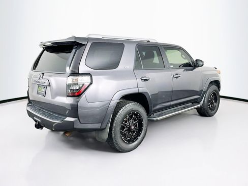 Used 2016 Toyota 4Runner SR5 image 9