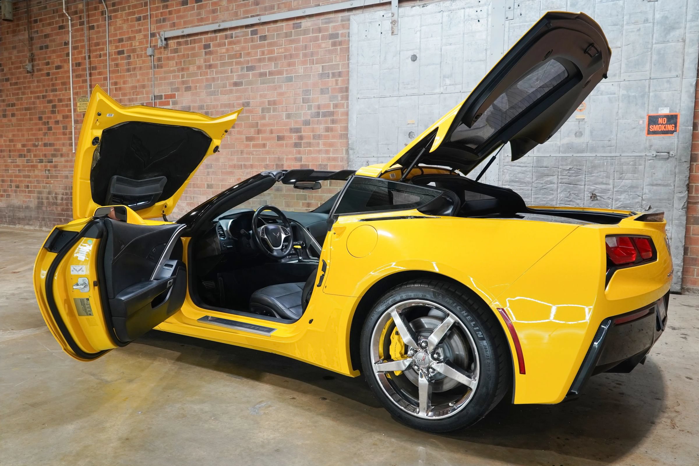 Used 2014 Chevrolet Corvette Stingray Coupe w/ 3LT Preferred Equipment Group RWD image 27