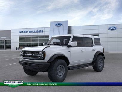New 2025 Ford Bronco Outer Banks w/ Sasquatch Package