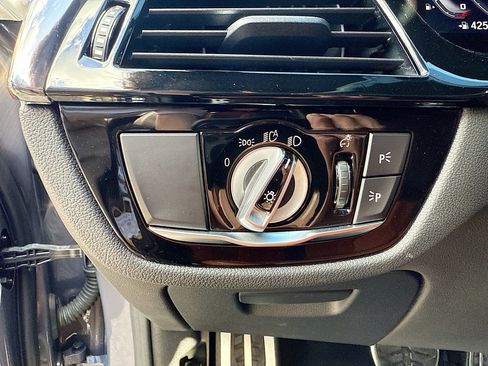 Used 2022 BMW M5 w/ Competition Package image 36