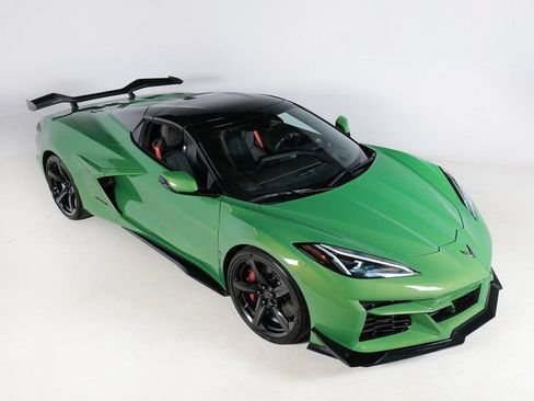 Used 2026 Chevrolet Corvette Z06 RWD image 11