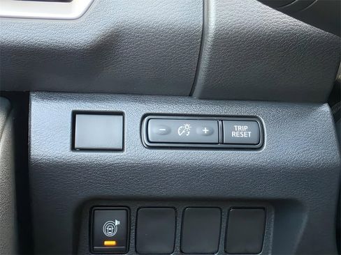 New 2026 Nissan Frontier SV image 24