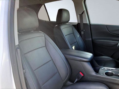 Certified 2018 Chevrolet Equinox Premier image 19