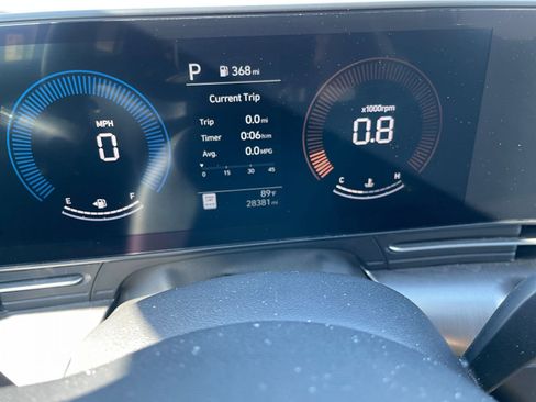 Used 2025 Hyundai Kona SEL image 40